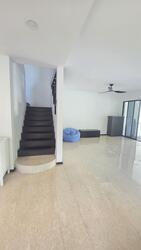 Lorong 107 Changi (D15), Terrace #477131551
